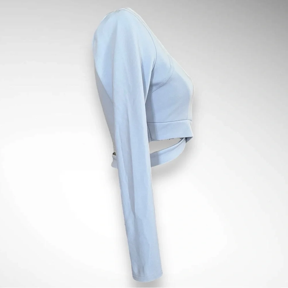 BOOHOO Light Blue Long Sleeve Cut Out Crop Top Size 8 | EUC‎ - Picture 3 of 8